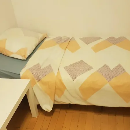 Small Aparty Hotel Warsaw